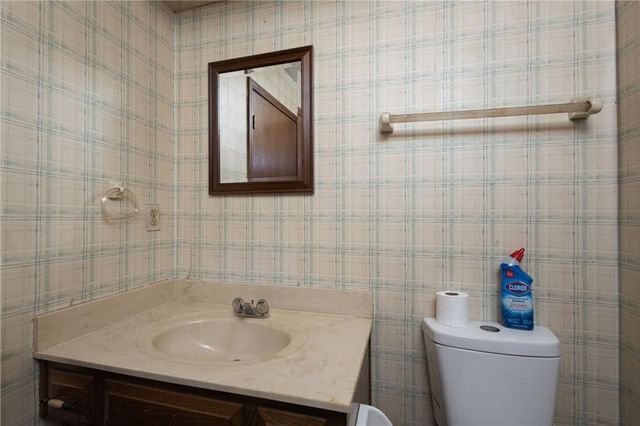 601 E 107th Terrace, Kansas City, MO 64114