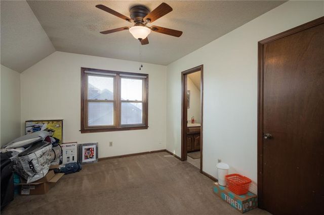 601 E 107th Terrace, Kansas City, MO 64114