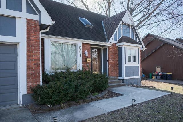 601 E 107th Terrace, Kansas City, MO 64114