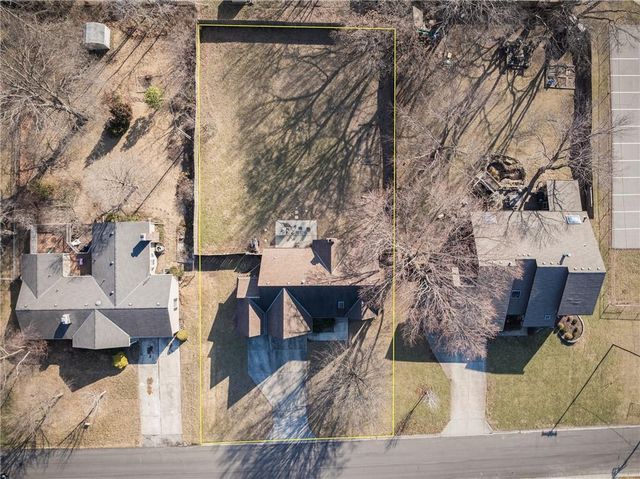 601 E 107th Terrace, Kansas City, MO 64114