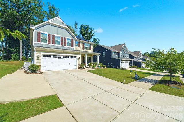 10129 Harvest Gold Drive, Charlotte, NC 28215