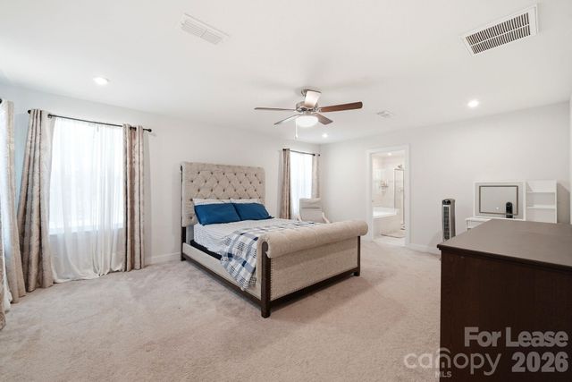 10129 Harvest Gold Drive, Charlotte, NC 28215