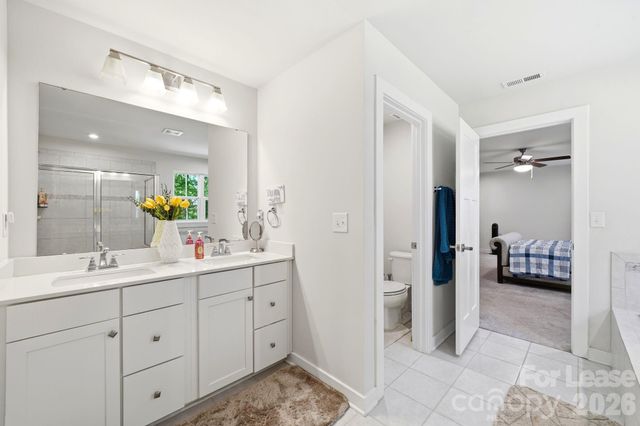 10129 Harvest Gold Drive, Charlotte, NC 28215