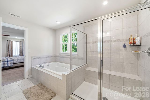10129 Harvest Gold Drive, Charlotte, NC 28215