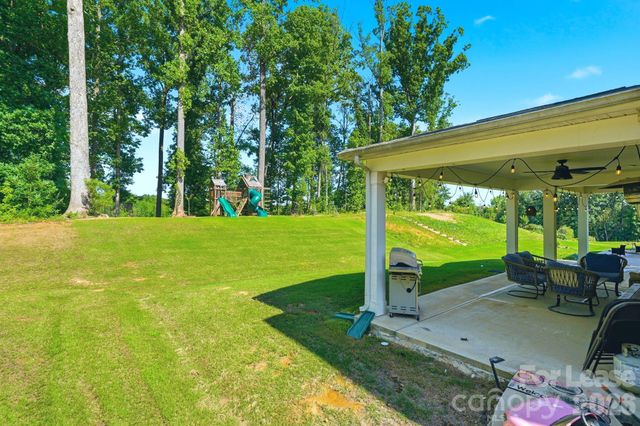 10129 Harvest Gold Drive, Charlotte, NC 28215