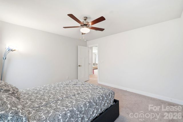 10129 Harvest Gold Drive, Charlotte, NC 28215