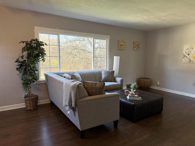 1633 Crescent Drive, Beloit, WI 53511