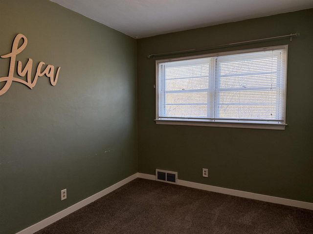 1633 Crescent Drive, Beloit, WI 53511