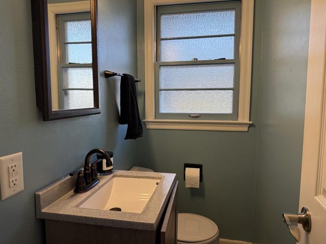 1633 Crescent Drive, Beloit, WI 53511