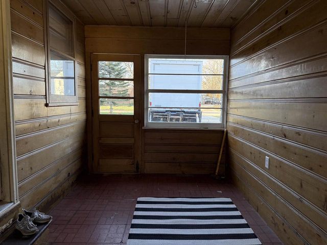 1633 Crescent Drive, Beloit, WI 53511