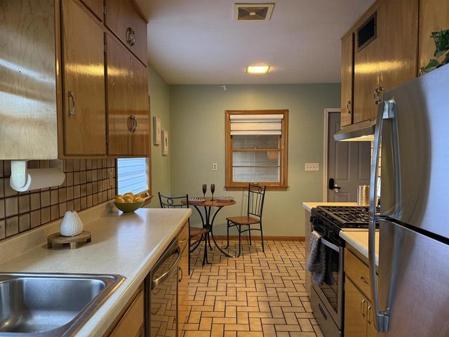 1633 Crescent Drive, Beloit, WI 53511