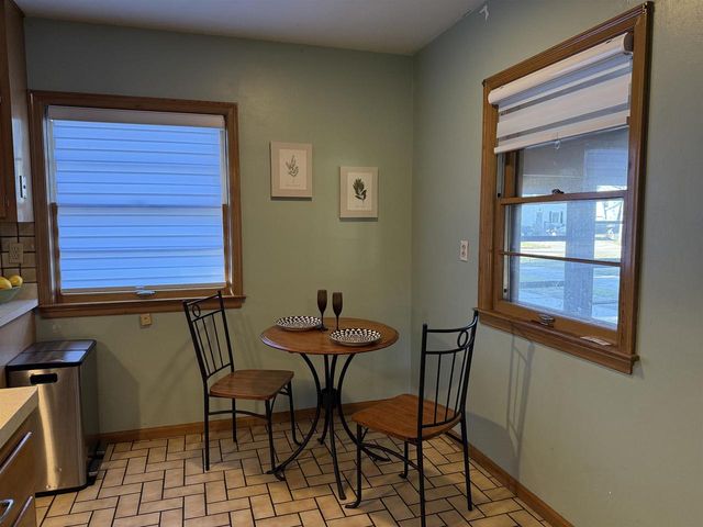 1633 Crescent Drive, Beloit, WI 53511