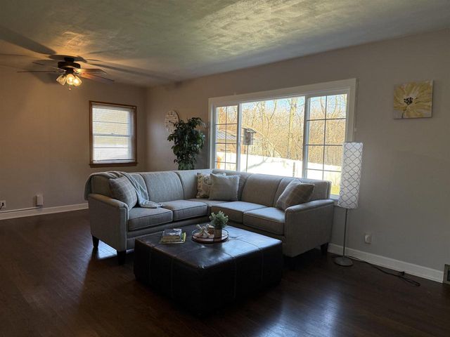 1633 Crescent Drive, Beloit, WI 53511