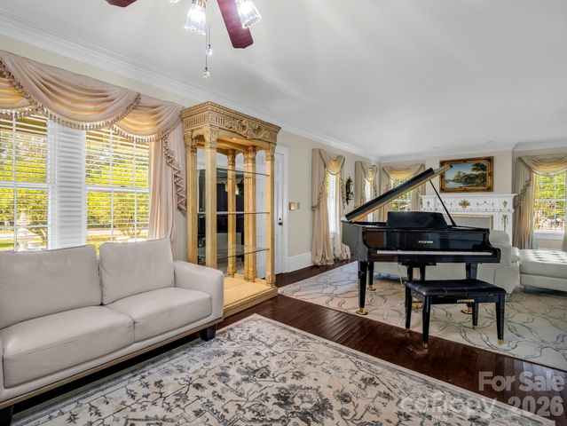 238 W Mountain Street, Rutherfordton, NC 28139