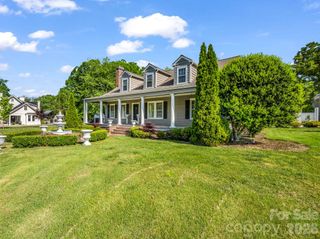 238 W Mountain Street, Rutherfordton, NC 28139