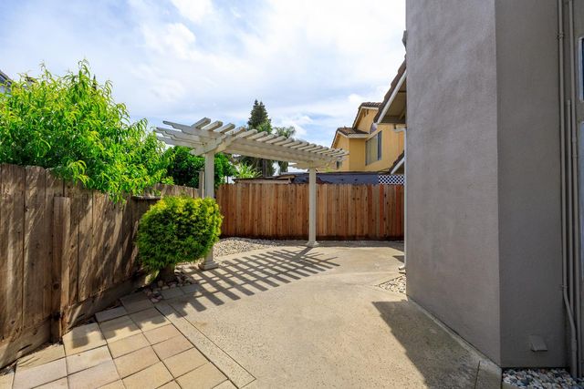 3817 Wilkesboro Ave, Modesto, CA 95357