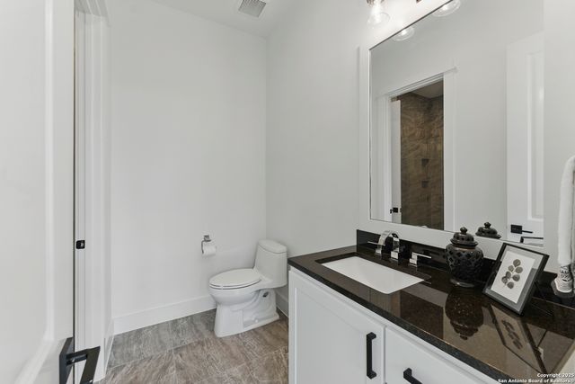 321 Bentwood, Spring Branch, TX 78070