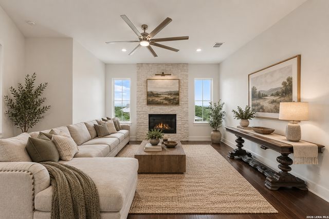 321 Bentwood, Spring Branch, TX 78070