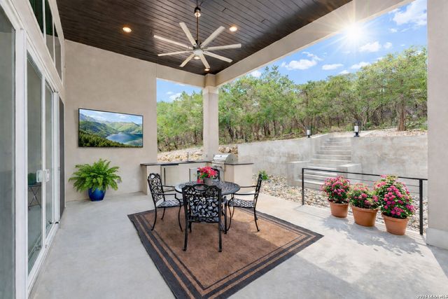 321 Bentwood, Spring Branch, TX 78070