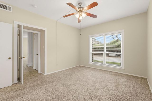 2025 Augusta Drive 605, Houston, TX 77057