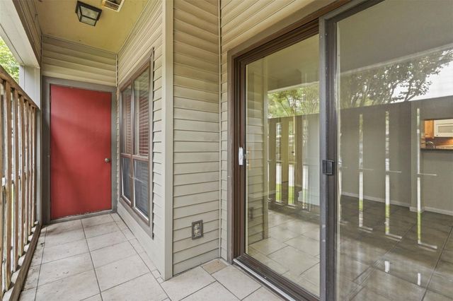 2025 Augusta Drive 605, Houston, TX 77057