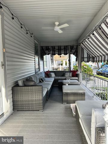 12 N SWARTHMORE AVE, Ventnor City, NJ 08406