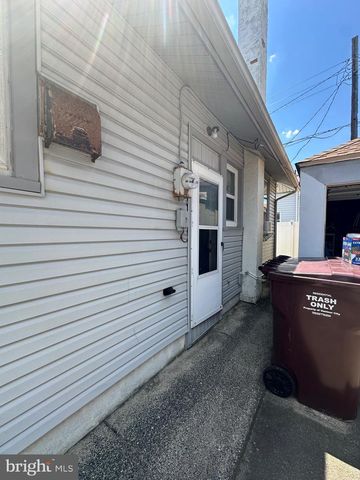 12 N SWARTHMORE AVE, Ventnor City, NJ 08406