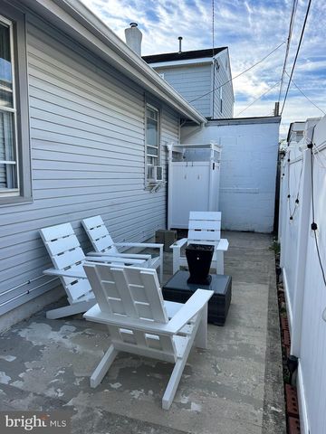 12 N SWARTHMORE AVE, Ventnor City, NJ 08406