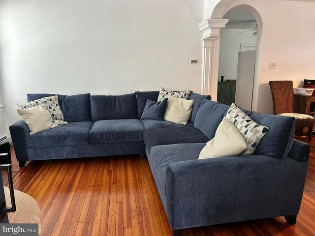 12 N SWARTHMORE AVE, Ventnor City, NJ 08406