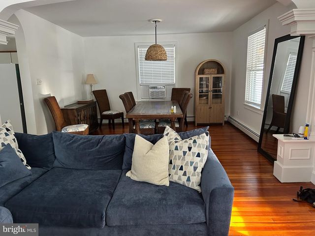 12 N SWARTHMORE AVE, Ventnor City, NJ 08406