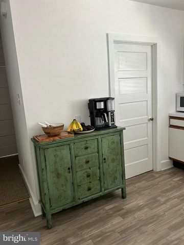 12 N SWARTHMORE AVE, Ventnor City, NJ 08406