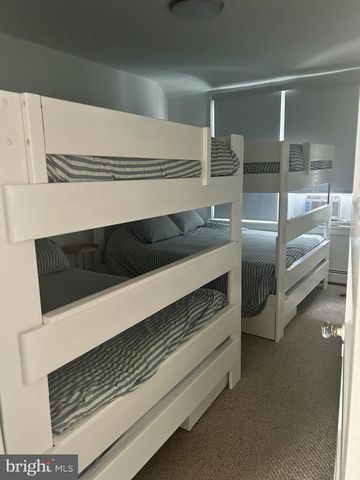 12 N SWARTHMORE AVE, Ventnor City, NJ 08406