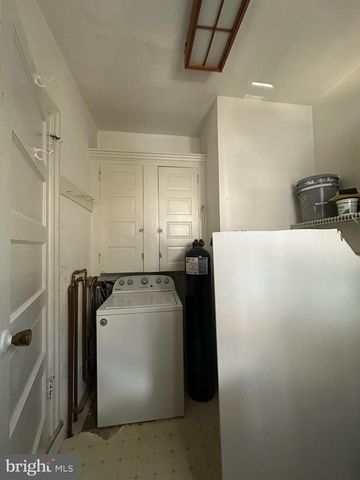 12 N SWARTHMORE AVE, Ventnor City, NJ 08406