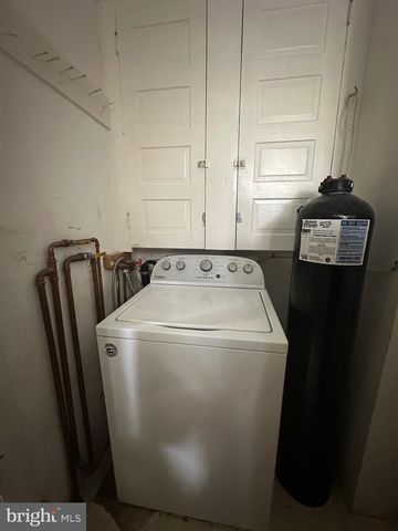 12 N SWARTHMORE AVE, Ventnor City, NJ 08406