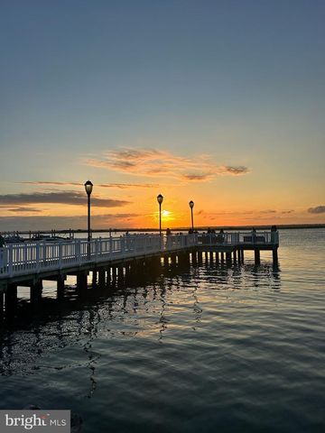 12 N SWARTHMORE AVE, Ventnor City, NJ 08406