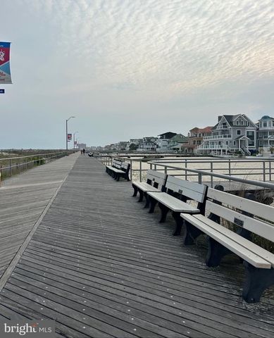 12 N SWARTHMORE AVE, Ventnor City, NJ 08406