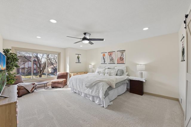 3233 Churchill Court, Woodbury, MN 55125