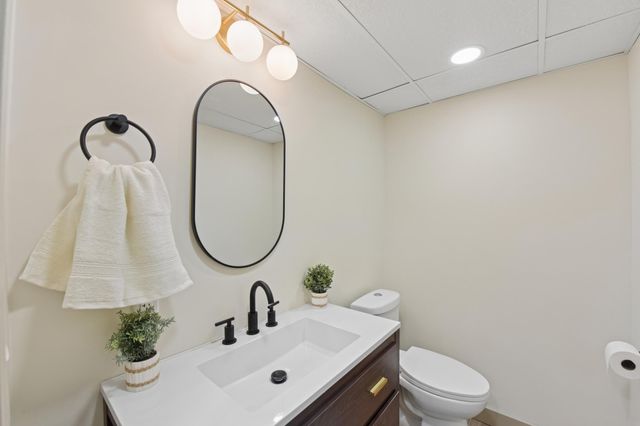 3233 Churchill Court, Woodbury, MN 55125