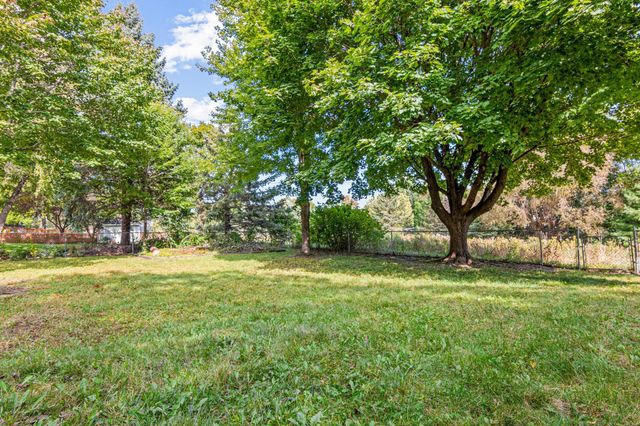 3233 Churchill Court, Woodbury, MN 55125