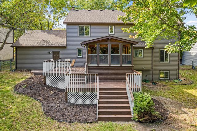 3233 Churchill Court, Woodbury, MN 55125