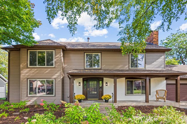 3233 Churchill Court, Woodbury, MN 55125