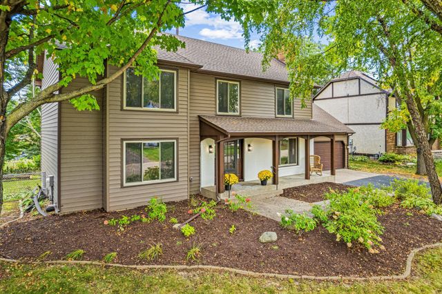 3233 Churchill Court, Woodbury, MN 55125