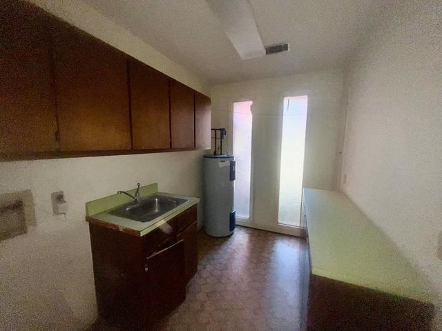 8 Motts Drive, Seale, AL 36875