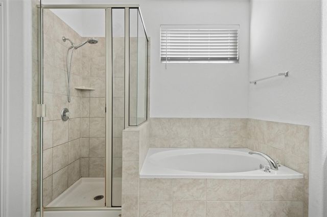 325 La Joya PASS, Leander, TX 78641