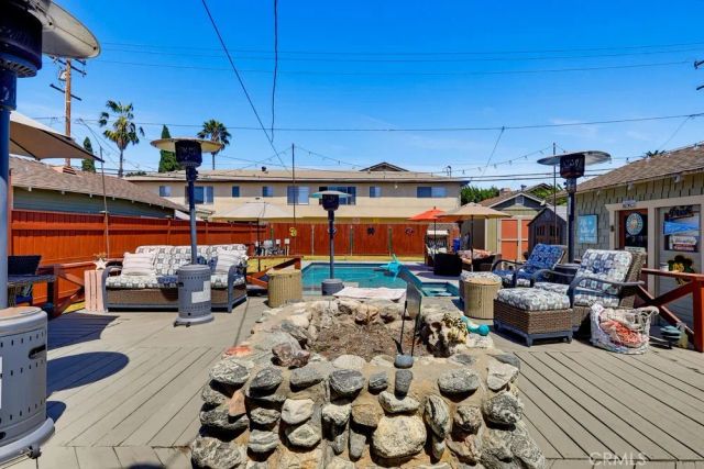 376 Orizaba Avenue, Long Beach, CA 90814