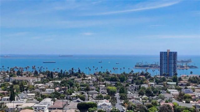376 Orizaba Avenue, Long Beach, CA 90814