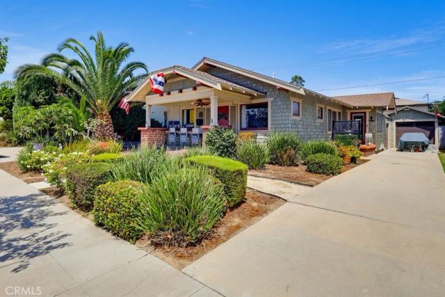 376 Orizaba Avenue, Long Beach, CA 90814