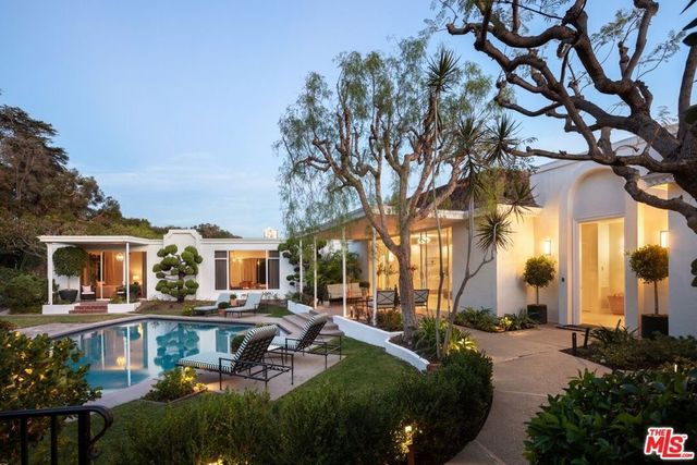 510 Stonewood Drive, Beverly Hills, CA 90210