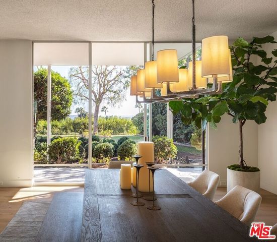 510 Stonewood Drive, Beverly Hills, CA 90210