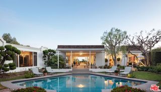 510 Stonewood Drive, Beverly Hills, CA 90210